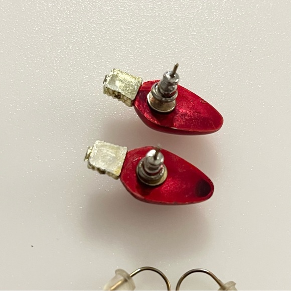 4 Vintage Sets of Holiday Christmas Jingle Bells Lights Dangle Drop Earrings - Picture 9 of 16